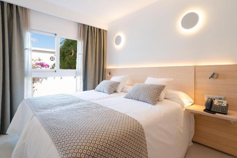 Barcarola Club Apartment Puerto del Carmen  Room photo